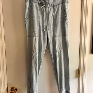 Bella Dahl Gray Jogger Sweatpants with Elastic Waistband